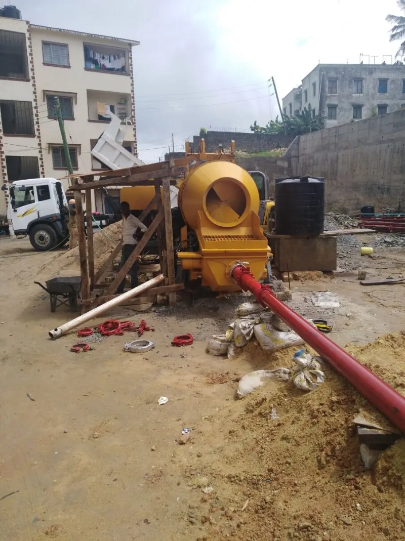 Индивидуальный бетононасос-мик – обзор и цена Concrete Mixer Machine